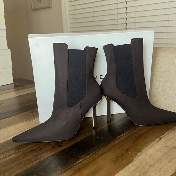 Good American Ankle Stiletto Booties - Picture 3 of 7